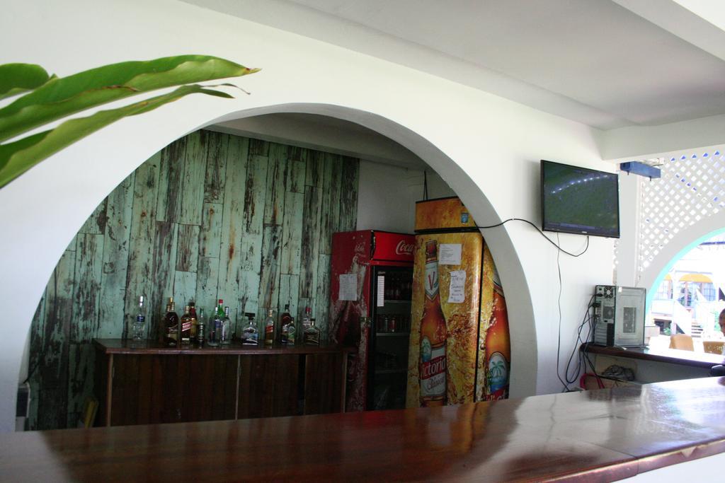 Arenas Beach Hotel Corn Island Eksteriør billede