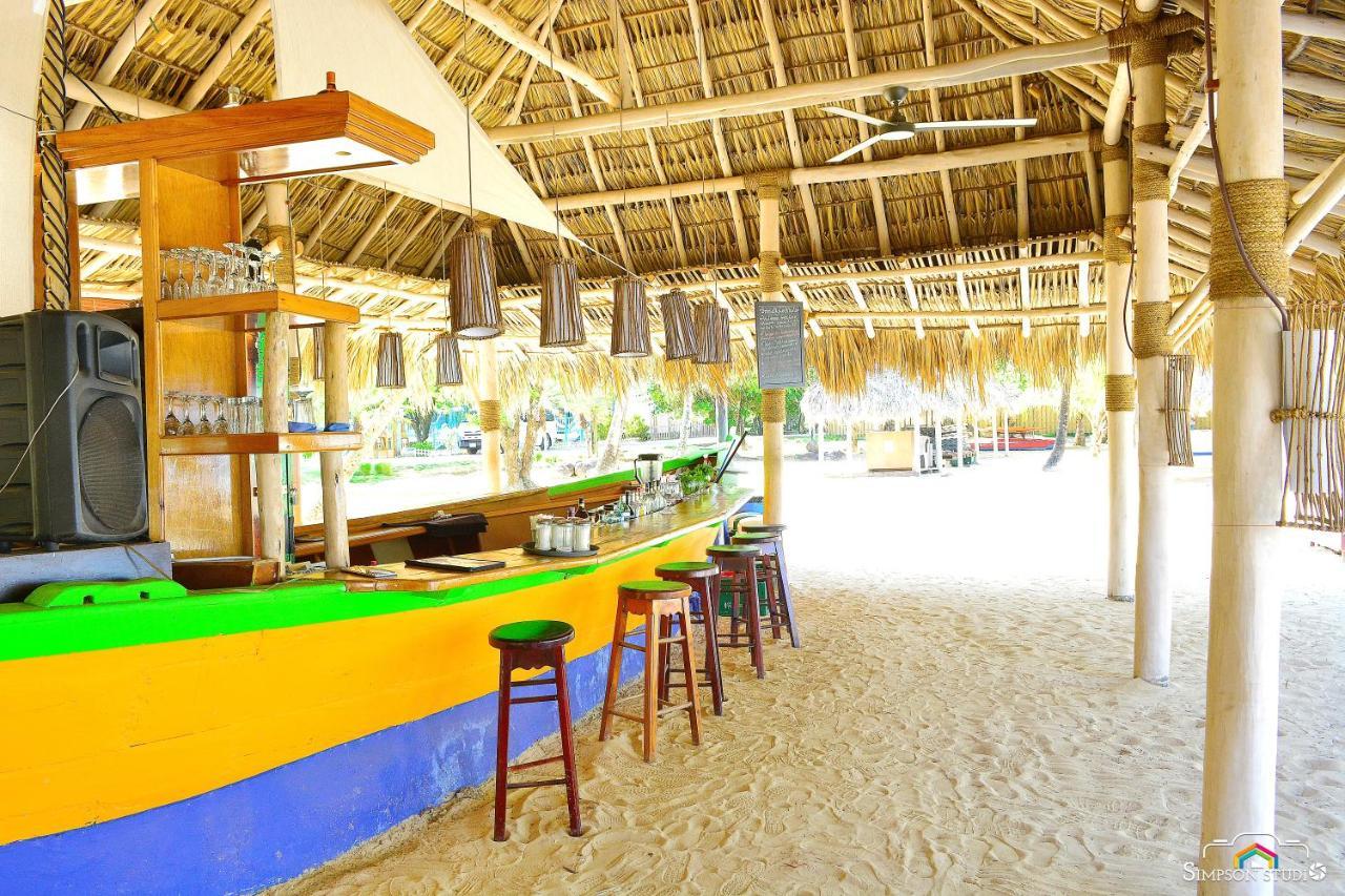 Arenas Beach Hotel Corn Island Eksteriør billede